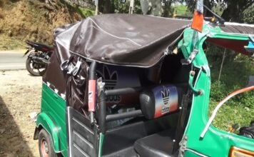தனியார் பேருந்தும், முச்சக்கரவண்டியும் மோதி விபத்து!